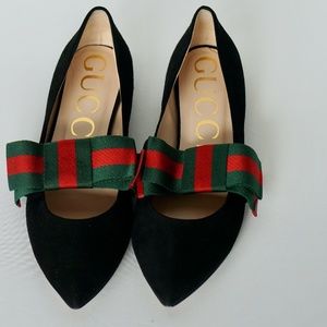 Gucci Black Suede Ballet Flats with Bow Accent